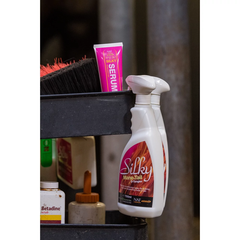 Silky Mane & Tail D-Tangler – rezerve 2.5 L, spray pentru coamă și coadă - Image 3